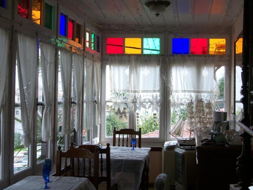 Ferienwohnung Aeginitiko Archontiko Aegina Exterior foto