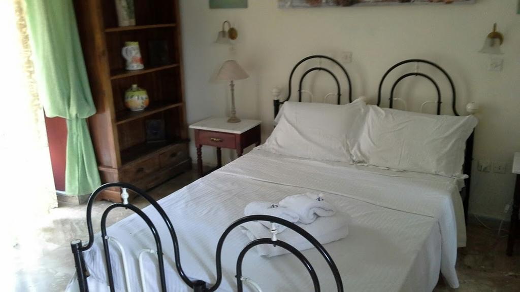 Ferienwohnung Aeginitiko Archontiko Aegina Exterior foto